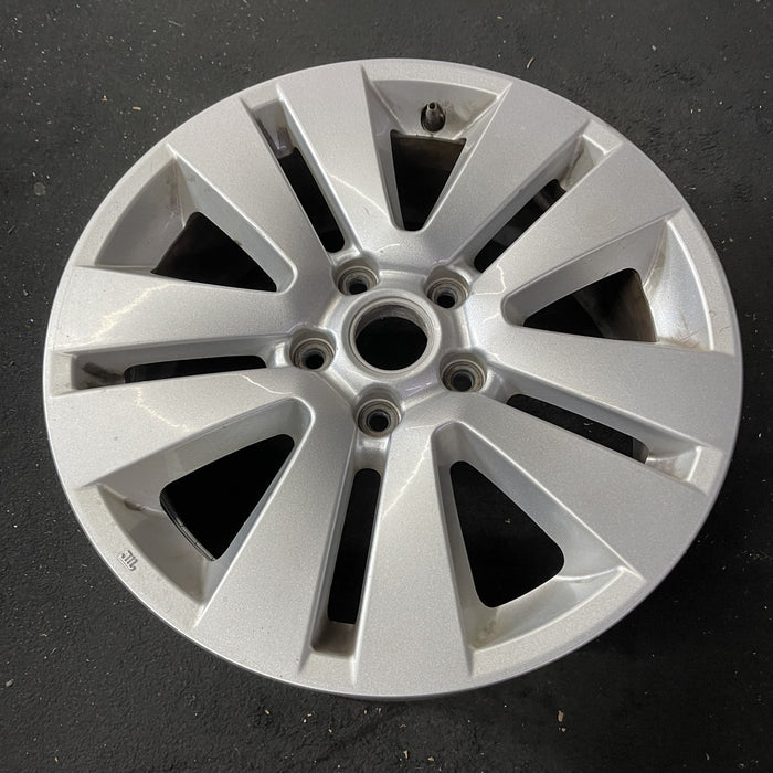 17" LEGACY 15-19 17x7, alloy Original OEM Wheel Rim - Close-Up Detail