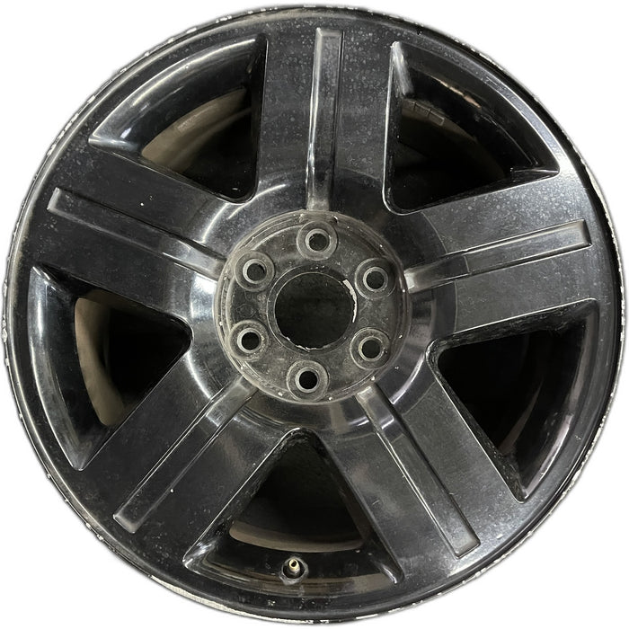 20" AVALANCHE 1500 07 20x8.5, 5 spoke, covered lug nuts, w/groove in spoke - Front View