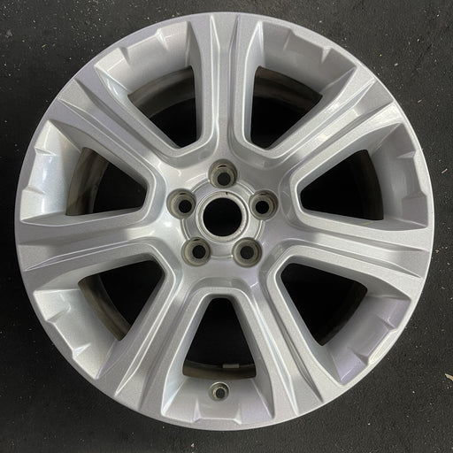 18" EVOQUE 16 , 18x8, 7 spoke Original OEM Wheel Rim - Additional View