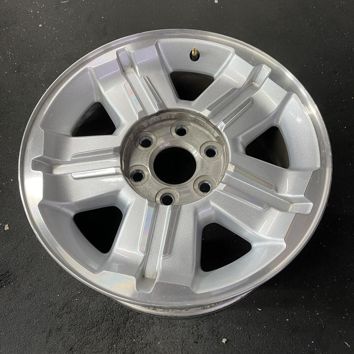 18" AVALANCHE 1500 07 18x8" Original OEM Wheel Rim - Close-Up Detail