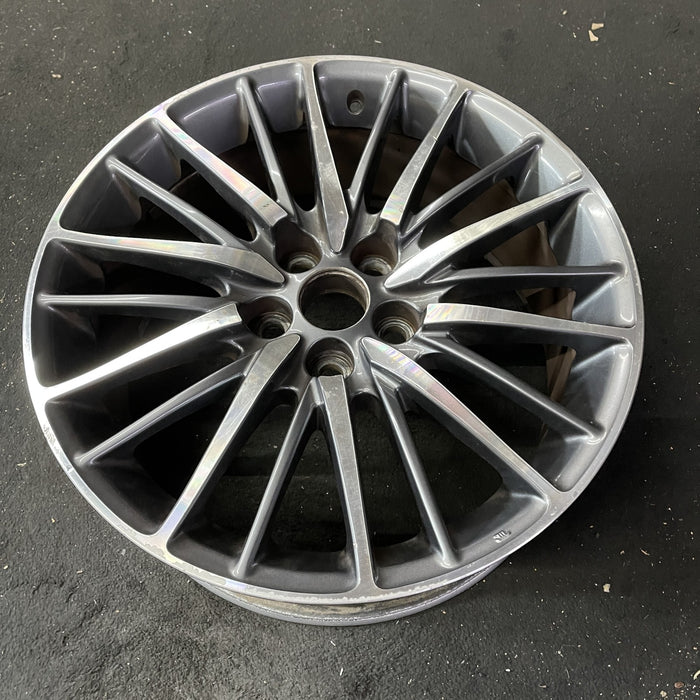 19" LEXUS LS460 13-17 , 19x8, 20 spoke Original OEM Wheel Rim - Close-Up Detail
