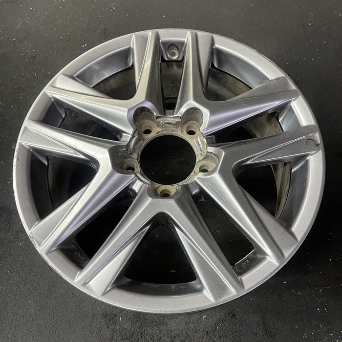 20" LEXUS LX570 13-15 , , Original OEM Wheel Rim - Close-Up Detail