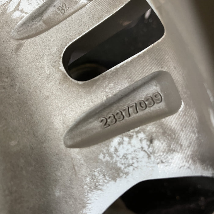 18" SILVERADO 2500 PICKUP 21-24 18x8, aluminum, machined face with silver accent Original OEM Wheel Rim