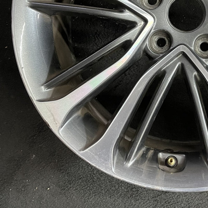 18" VELOSTER 16 18x7.5 w/o body color accents; 20 spoke two te Original OEM - Additional View