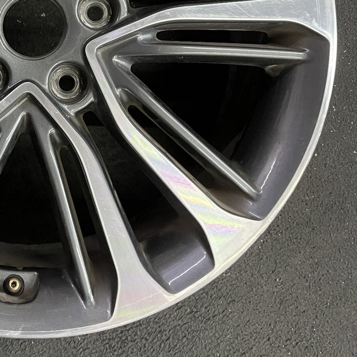18" VELOSTER 16 18x7.5 w/o body color accents; 20 spoke two te Original OEM - Back View