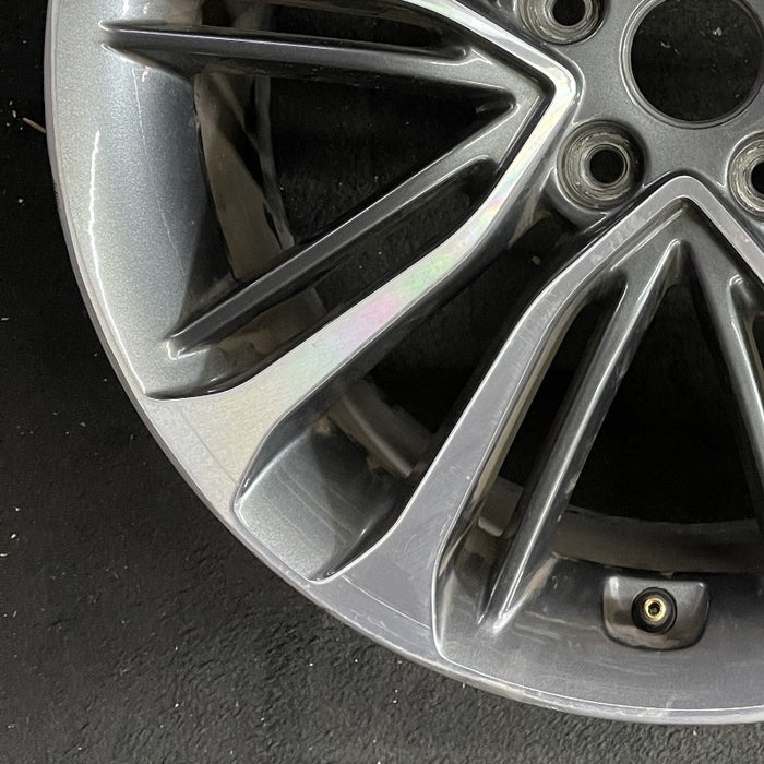 18" VELOSTER 16 18x7.5 w/o body color accents; 20 spoke two te Original OEM - Additional View
