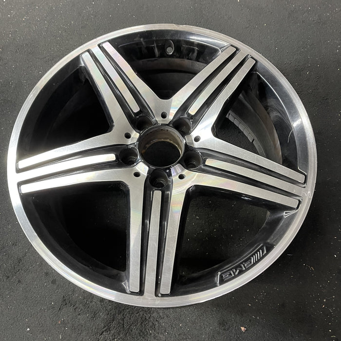 18" MERCEDES CLA-CLASS 14-16 117 Type, CLA250, 18x8, Original OEM Wheel Rim - Close-Up Detail