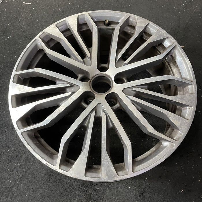 20" AUDI A6 16 20x8.5 , 5 single spoke, star design Original OEM Wheel Rim - Close-Up Detail
