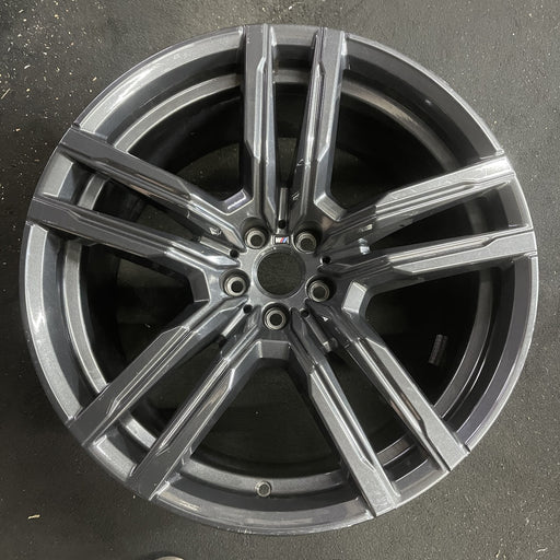 21" BMW X5M 21-24 21x10.5, 10 spoke, 5 split spoke Original OEM Wheel Rim - Angle View