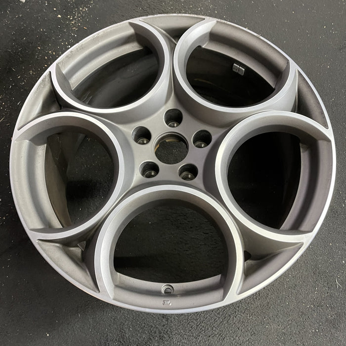 19" STELVIO 18-21 , 19x8, 5 spoke, 5 hole design Original OEM Wheel Rim - Side Profile