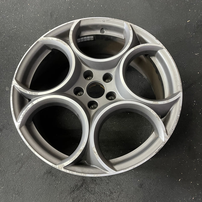 19" STELVIO 18-21 , 19x8, 5 spoke, 5 hole design Original OEM Wheel Rim - Close-Up Detail