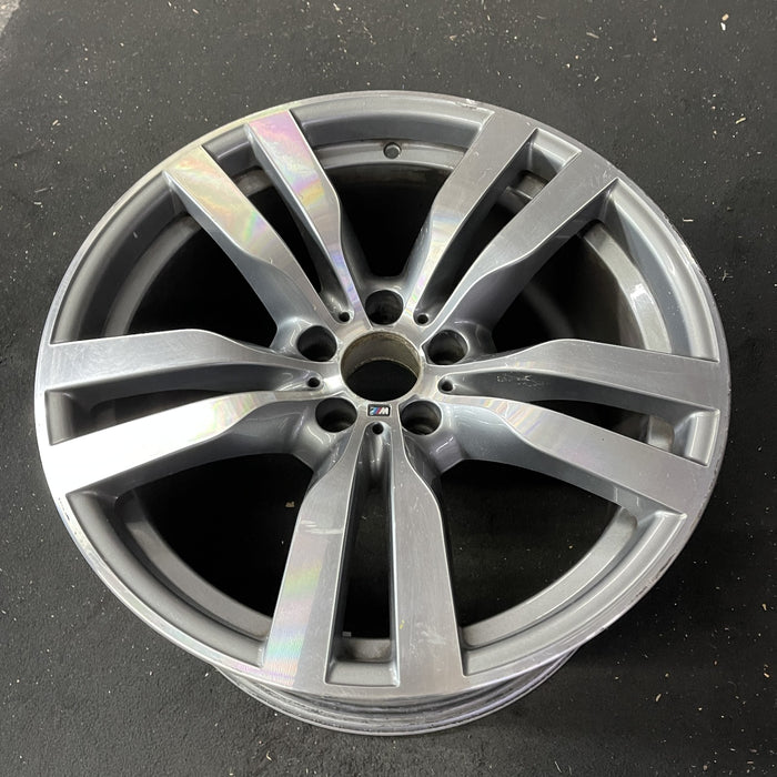 20" BMW X5M 10-13 20x11 , , double spoke, wide spoke Original OEM Wheel Rim - Close-Up Detail