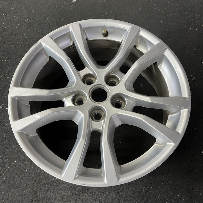 18" CAMARO 14-15 18x7.5 Original OEM Wheel Rim - Close-Up Detail