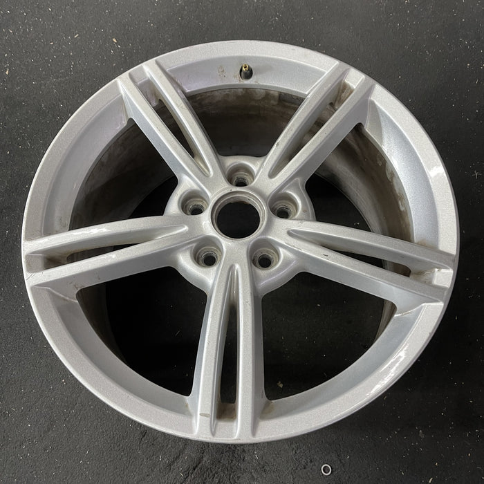 19" CORVETTE 08 19x10 , 5 double spoke, silver Original OEM Wheel Rim - Close-Up Detail