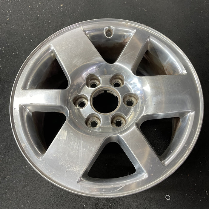 18" SIERRA 1500 PICKUP 07 , 18x8 Original OEM Wheel Rim - Close-Up Detail