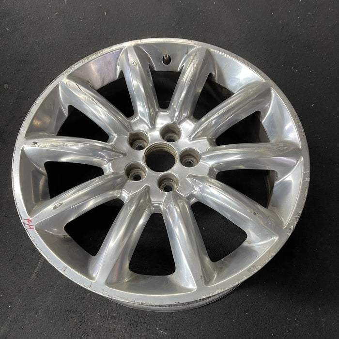20" MKT 10 20x8.5 , Original OEM Wheel Rim - Close-Up Detail