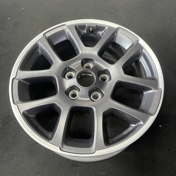 18" GLADIATOR 20-21 18x7.5, Original OEM Wheel Rim - Close-Up Detail