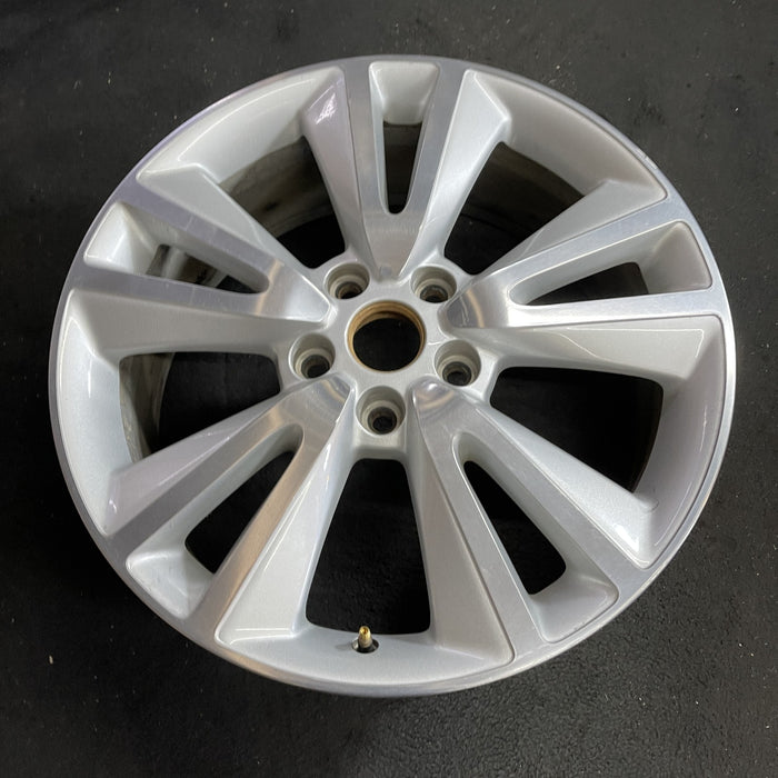 20" GRAND CHEROKEE 11 wheels, 20x8, 10 spoke Original OEM Wheel Rim - Side Profile