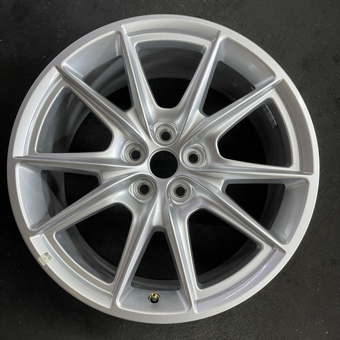 19" MUSTANG 24 19x8.5, , V spoke Original OEM Wheel Rim - Angle View
