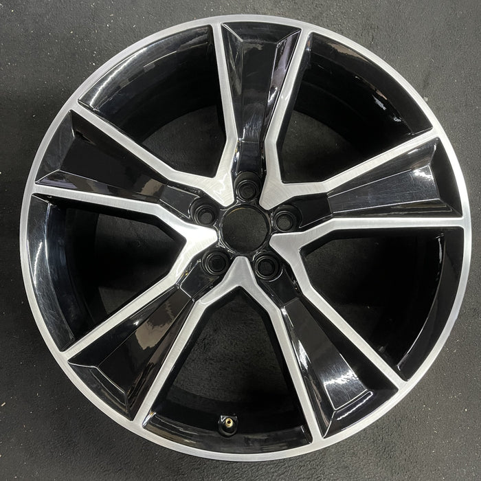 20" AUDI Q5 19-20 20x8 , , straight spoke Original OEM Wheel Rim - Angle View
