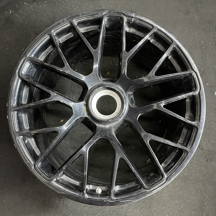 20" PORSCHE 911 14-16 , , 20x11 , w/central locking hub, Original OEM Wheel Rim - Angle View
