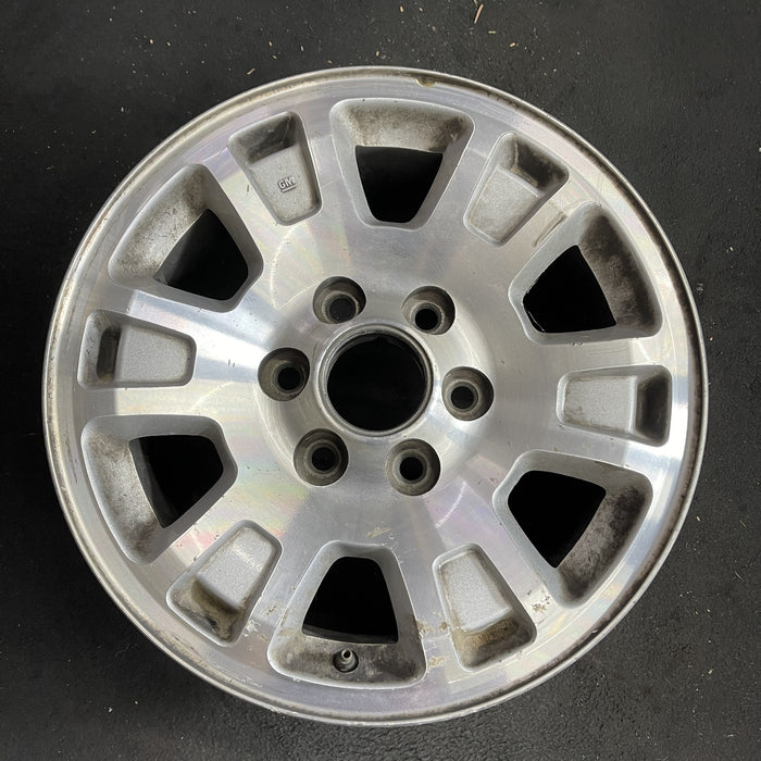 17" SIERRA 1500 PICKUP 05-06 17x7.5, aluminum, opt QF7 Original OEM Wheel Rim - Angle View