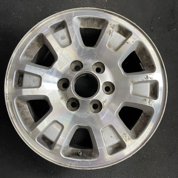 17" SIERRA 1500 PICKUP 05-06 17x7.5, aluminum, opt QF7 Original OEM Wheel Rim - Angle View