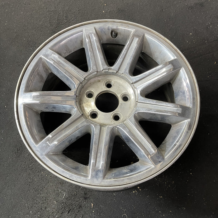18" 300 05-06 18x7.5, , 9 spoke Original OEM Wheel Rim - Close-Up Detail