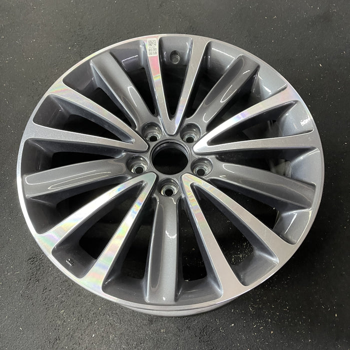 18" TLX 18 18x8 Original OEM Wheel Rim - Close-Up Detail