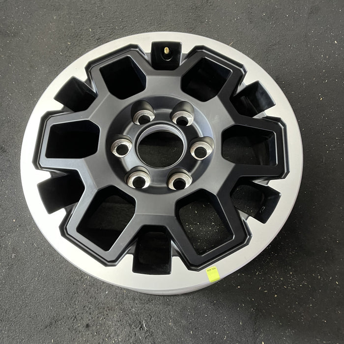 17" TACOMA 24 17x7.5, black Original OEM Wheel Rim - Close-Up Detail