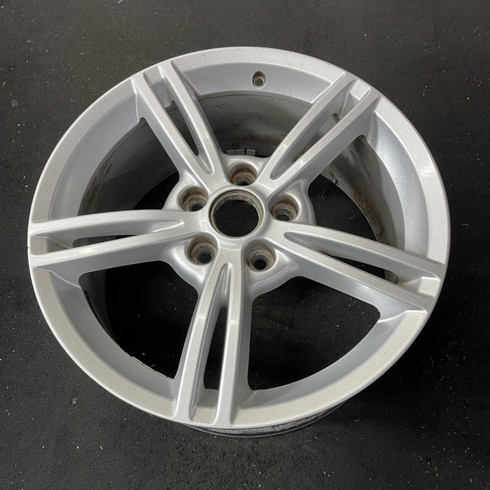 18" CORVETTE 08-09 18x8.5 , 5 double spoke, Original OEM Wheel Rim - Close-Up Detail