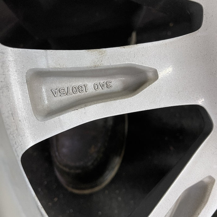 18" CR-V 23-24 18x7.5 alloy 10 spoke silver Original OEM Wheel Rim