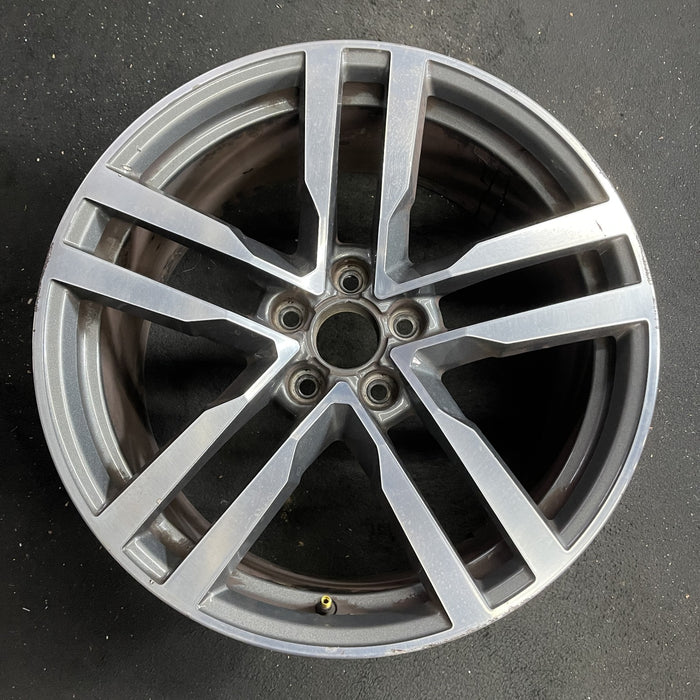 19" AUDI TT 16 Base, 19x9 , , straight spokes Original OEM Wheel Rim - Angle View