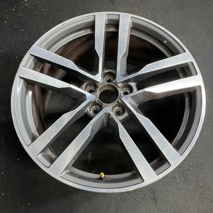 19" AUDI TT 16 Base, 19x9 , , straight spokes Original OEM Wheel Rim - Side Profile