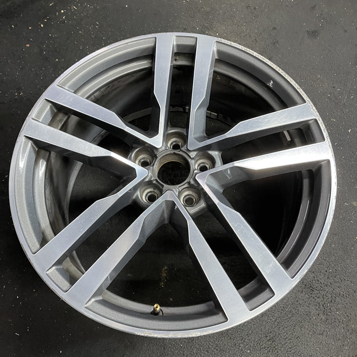 19" AUDI TT 16 Base, 19x9 , , straight spokes Original OEM Wheel Rim - Side Profile