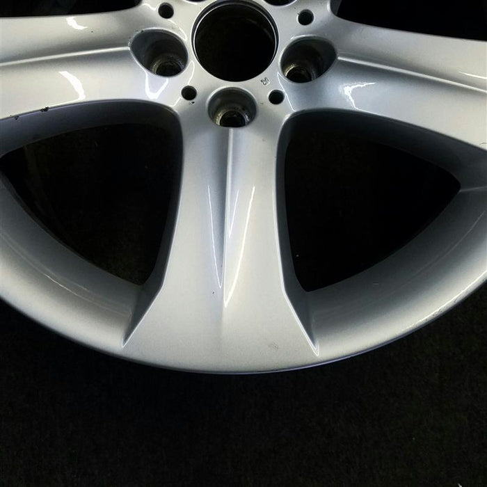 19" BMW X6 08-10 19x9 , rear , , peaked spoke Original OEM Wheel Rim - Close-Up Detail