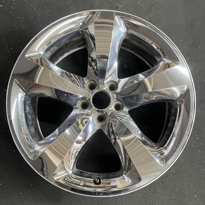 20" CHALLENGER 11-12 20x8, , chrome clad, lug nut centered between spokes - Angle View