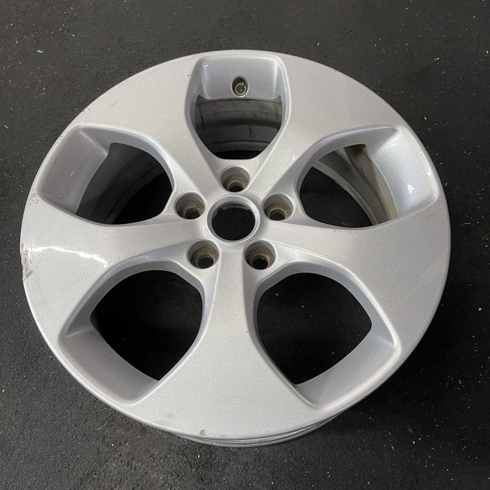 17" XE 17-18 17x7 , 5 spoke Original OEM Wheel Rim - Close-Up Detail