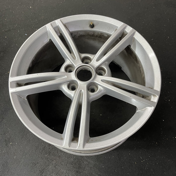 19" CORVETTE 08 19x10 , 5 double spoke, silver Original OEM Wheel Rim - Close-Up Detail