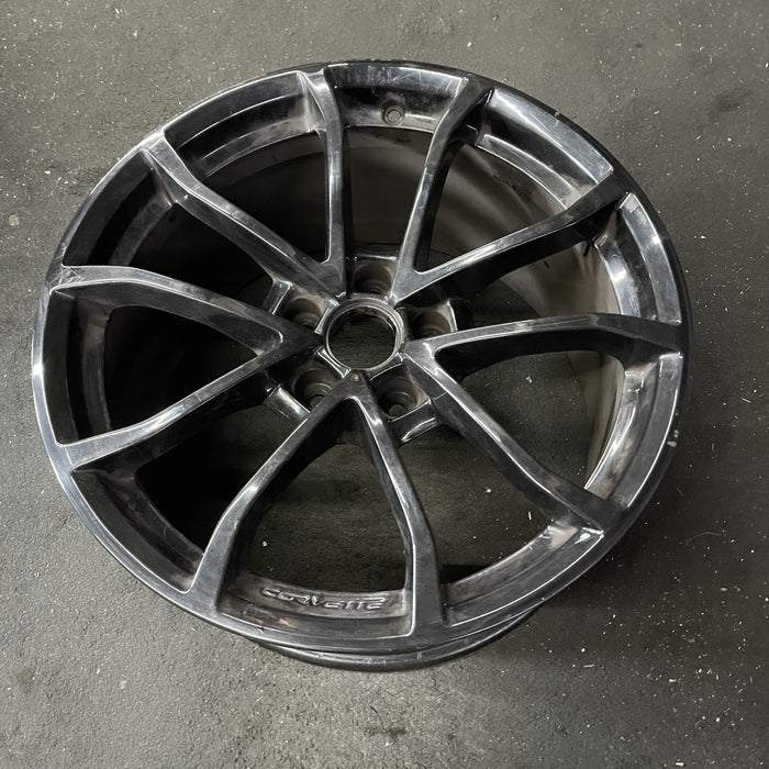 19" CORVETTE 12 19x10, front, 10 spoke, black, no red stripe Original OEM Wheel - Close-Up Detail