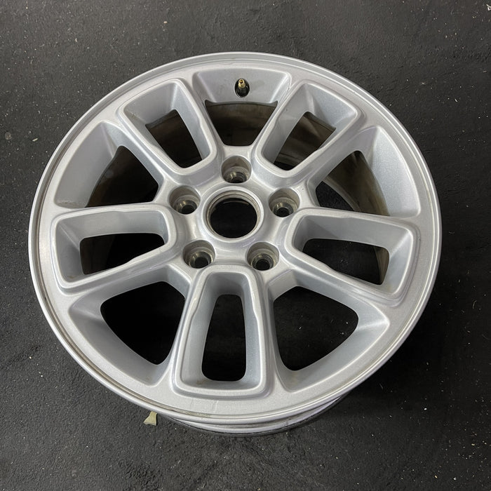 17" GRAND CHEROKEE 18-20 17x8 Original OEM Wheel Rim - Close-Up Detail