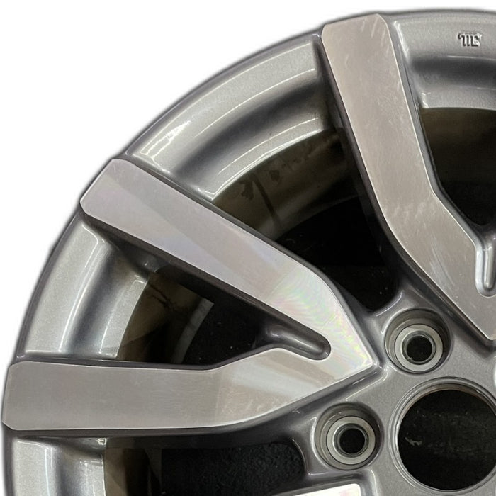 18" PILOT 19 18x8 alloy 5 V spoke factory installed w/machined face Original OEM Wheel Rim
