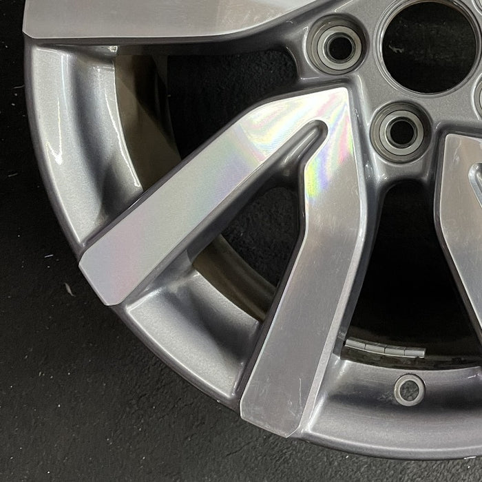 18" PILOT 19 18x8 alloy 5 V spoke factory installed w/machined face Original OEM Wheel Rim