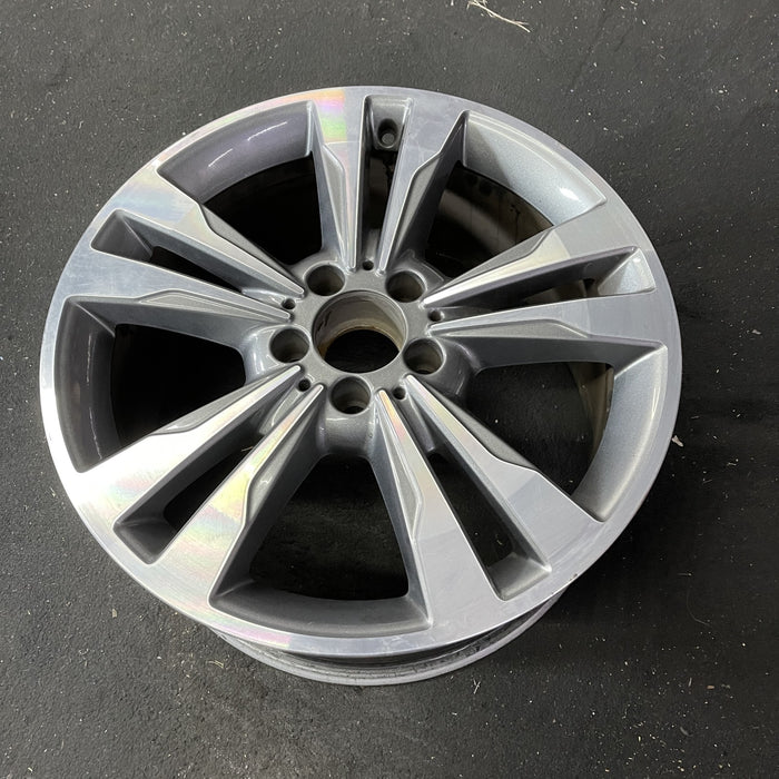 18" MERCEDES E-CLASS 14 207 Type, Conv, E350, 18x8.5 , exc. AMG Original OEM - Close-Up Detail