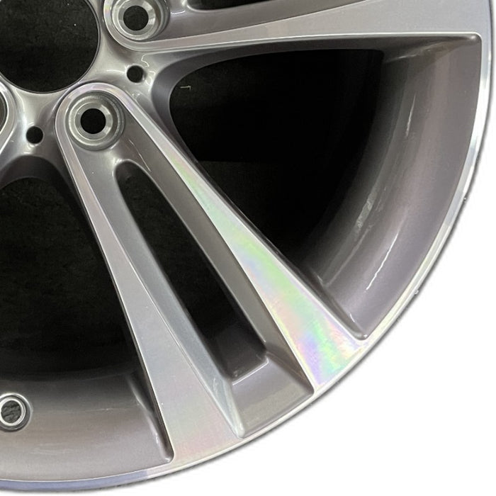 18" BMW 430i 20 18x8 5 spoke double spoke flared spoke Original OEM Wheel Rim - Close-Up Detail