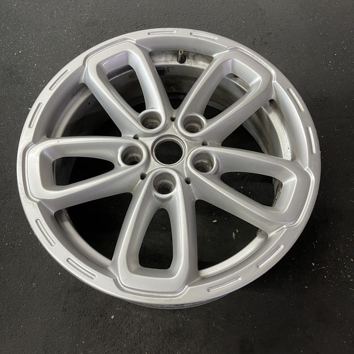 17" COUNTRYMAN 15-17 17x7, triangle spoke, silver Original OEM Wheel Rim - Close-Up Detail