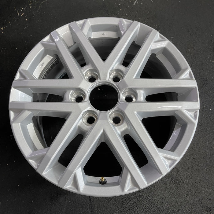 18" SEQUOIA 23-24 18x7.5, 6 double spoke, silver Original OEM Wheel Rim - Side Profile