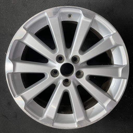 19" VENZA 09-12 19x7.5 Original OEM Wheel Rim - Angle View