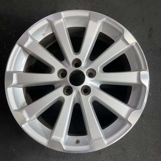 19" VENZA 09-12 19x7.5 Original OEM Wheel Rim - Angle View