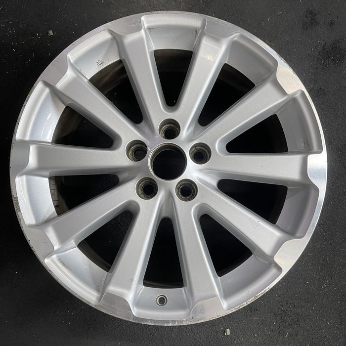 19" VENZA 09-12 19x7.5 Original OEM Wheel Rim - Angle View